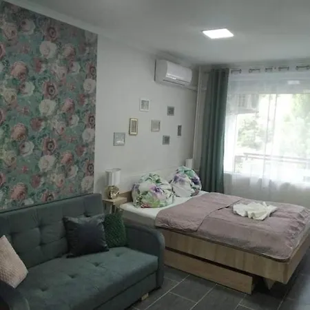 Gesztenye Apartman Lägenhet